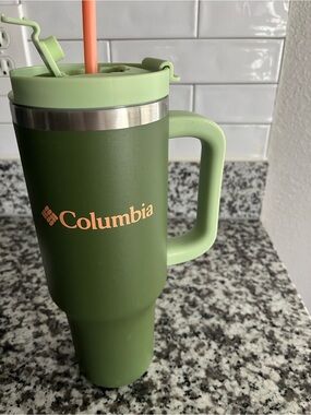 Columbia Stainless Steel Vacuum Tumbler with Handle - 40 oz